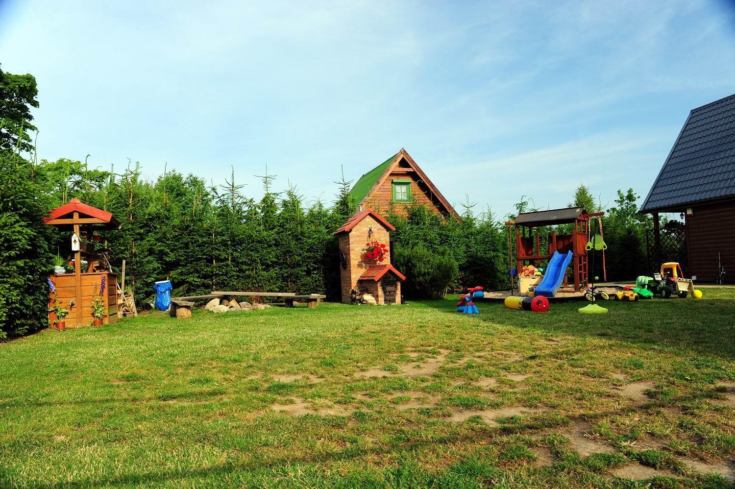 Caloroczne Domki Nad Morzem I Jeziorem Jezierzany Exterior photo